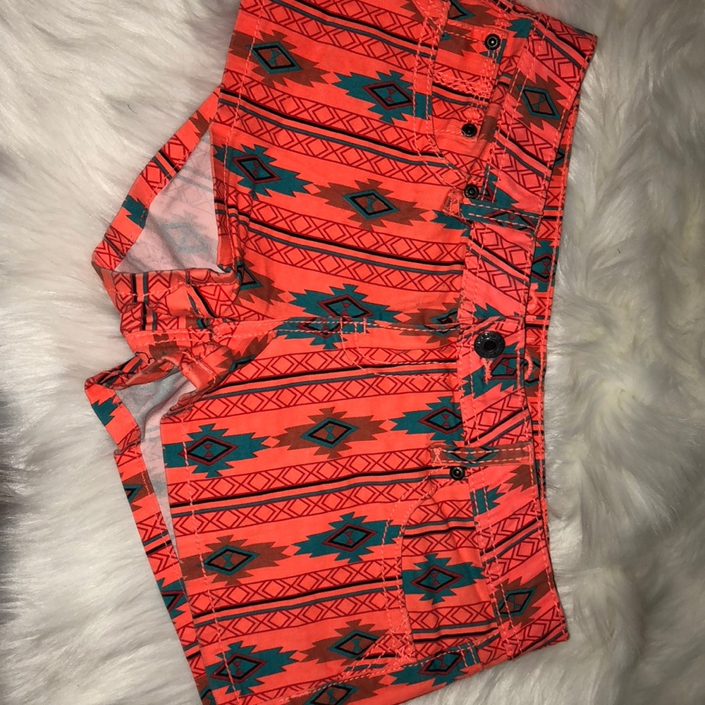 Short shorts